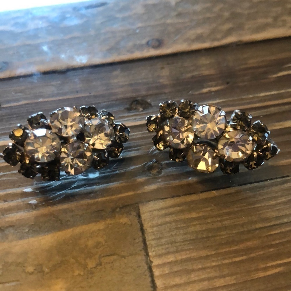 Vintage faux diamond clustered clip on earrings​​​​​​​​​​​​​​